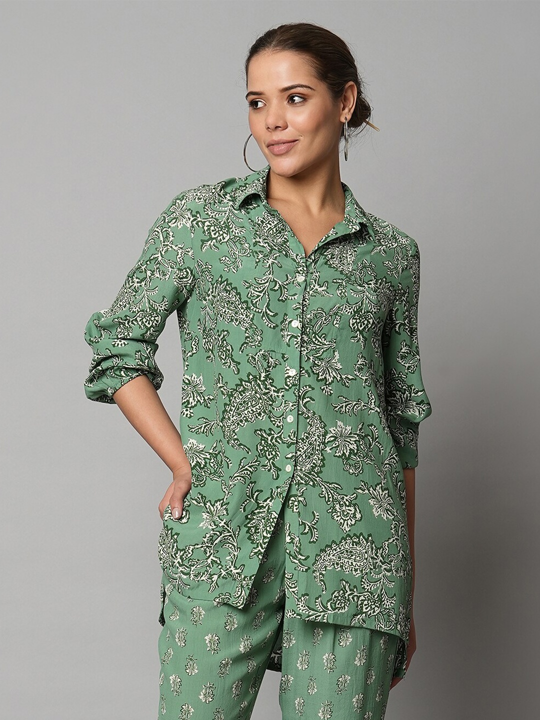 

Chemistry Floral Printed Shirt Style Top, Green