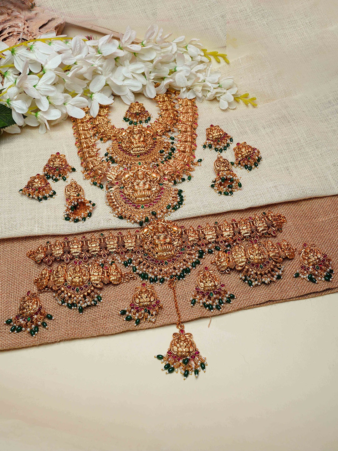

GRIIHAM Gold-Plated Stone-Studded & Beaded Jewellery Set