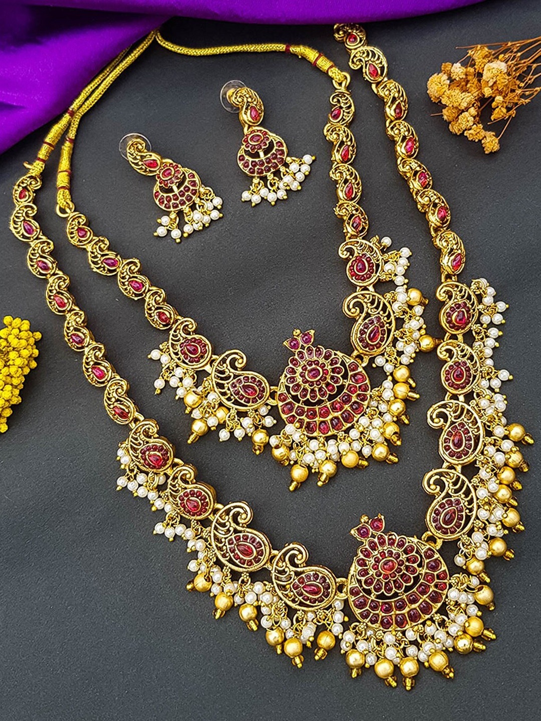 

GRIIHAM Set Of 2 Gold-Plated AD Studded Jewellery Set