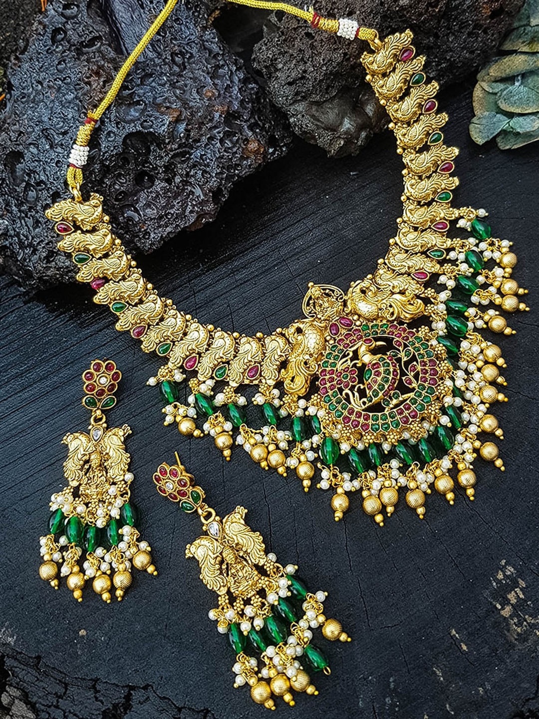 

GRIIHAM Gold-Plated Stone-Studded & Beaded Jewellery Set