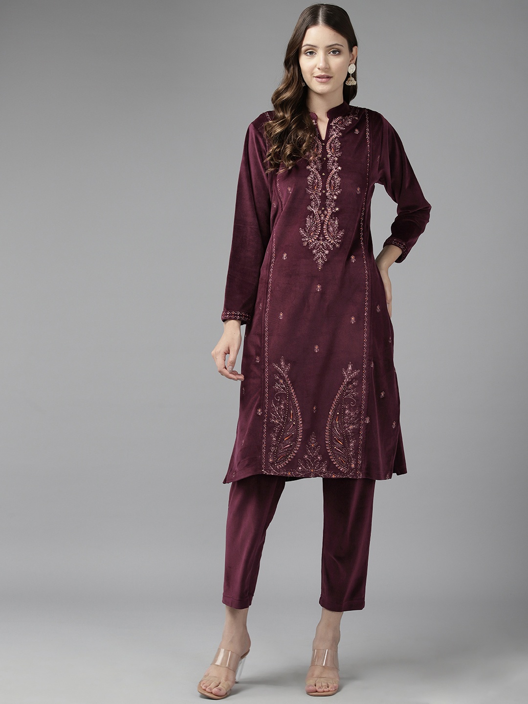 

Cayman Ethnic Motifs Embroidered Regular Beads & Stones Velvet Kurta with Trousers, Burgundy