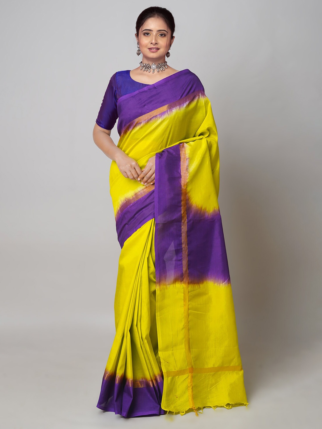 

Unnati Silks Green & Purple Ombre Silk Blend Mangalagiri Saree