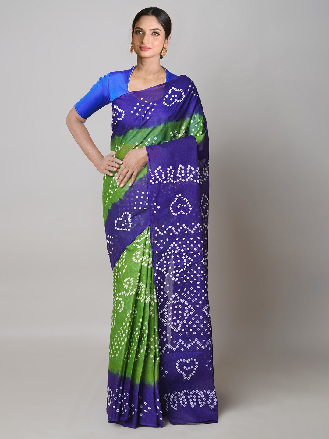 

Unnati Silks Green & Blue Tie and Dye Pure Cotton Handloom Bandhani Saree