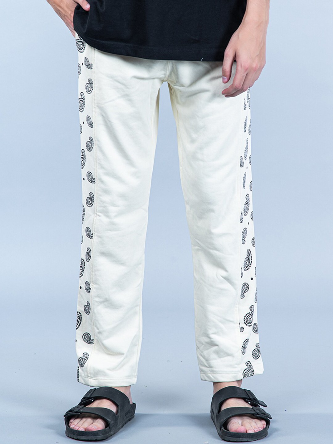 

Tistabene Men Side Striped Cotton Trousers, Off white