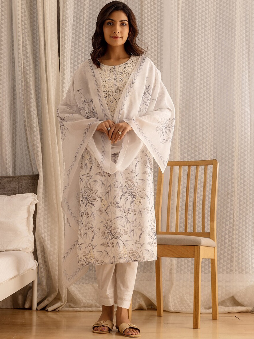 

Ishin White Floral Printed Thread Work Detail Linen Straight Kurta & Trousers With Dupatta