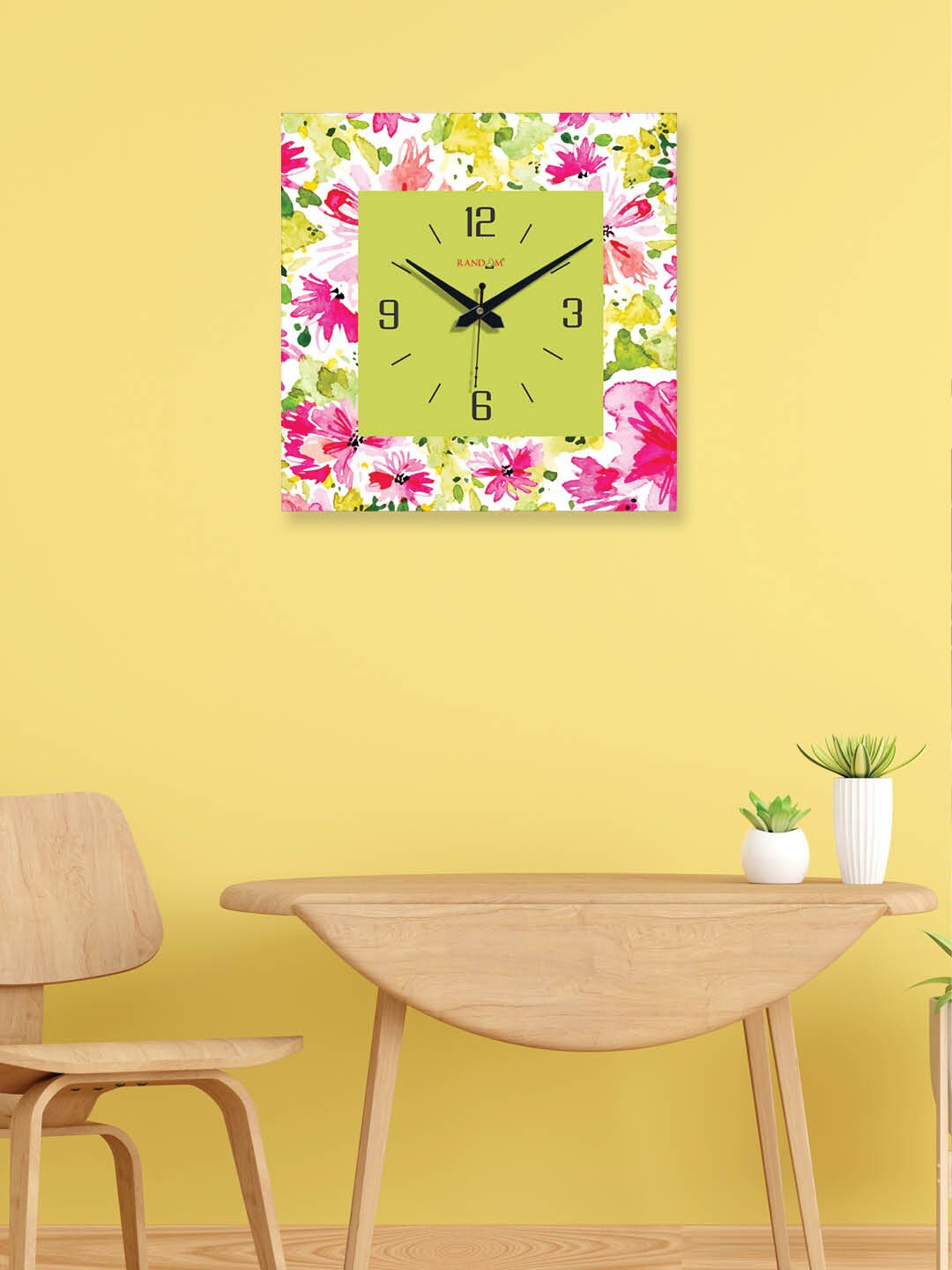 

RANDOM White & Green Floral Printed Traditional Analogue Wall Clock
