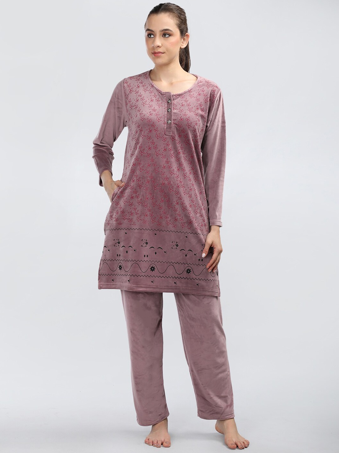 

Duchess Velvet Printed Night suit, Pink