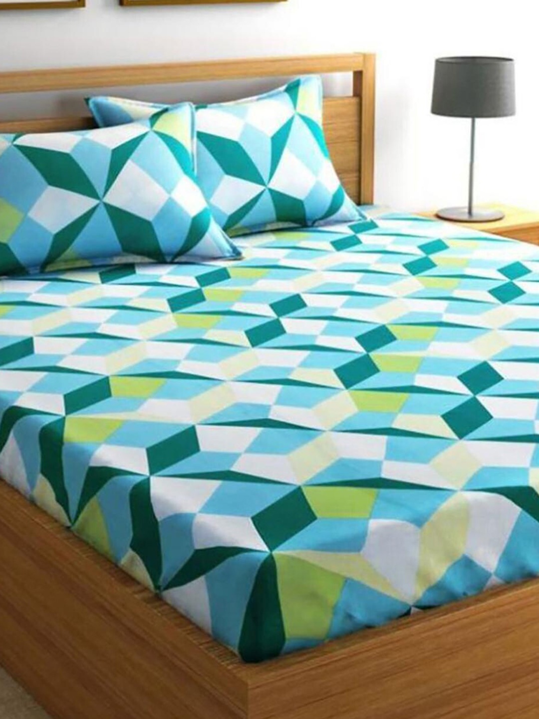

HOMETALES Green & Blue Geometric Cotton 144 TC Queen Bedsheet with 2 Pillow Covers