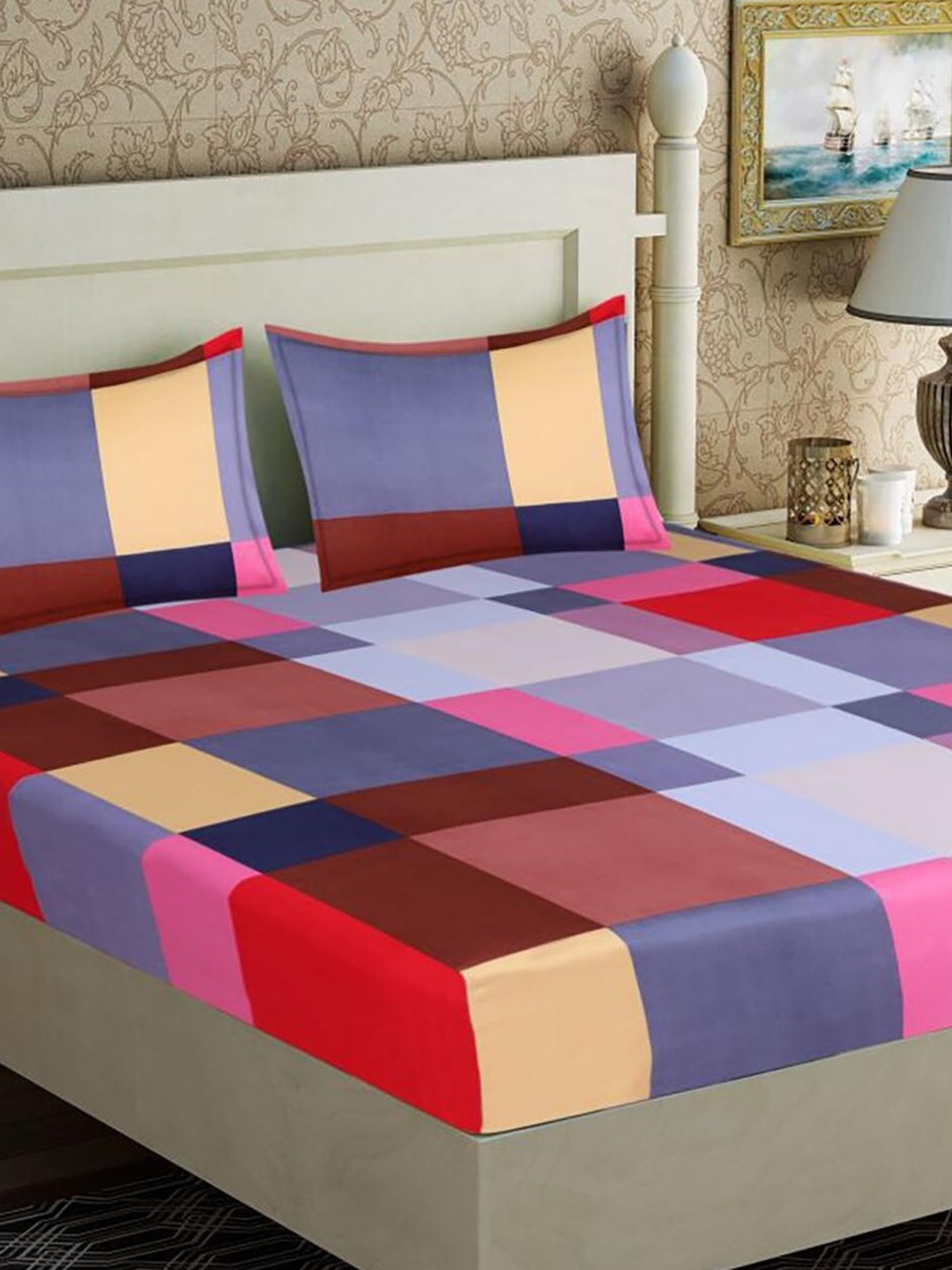 

HOMETALES Brown & White Geometric Microfiber 128 TC Queen Bedsheet with 2 Pillow Covers