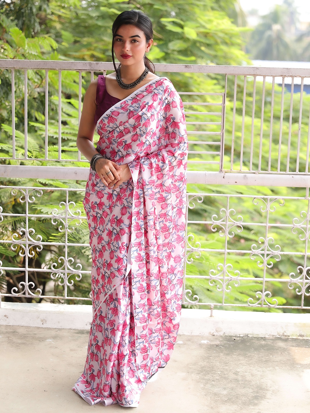 

VEECHIS Floral Printed Satin Saree, White