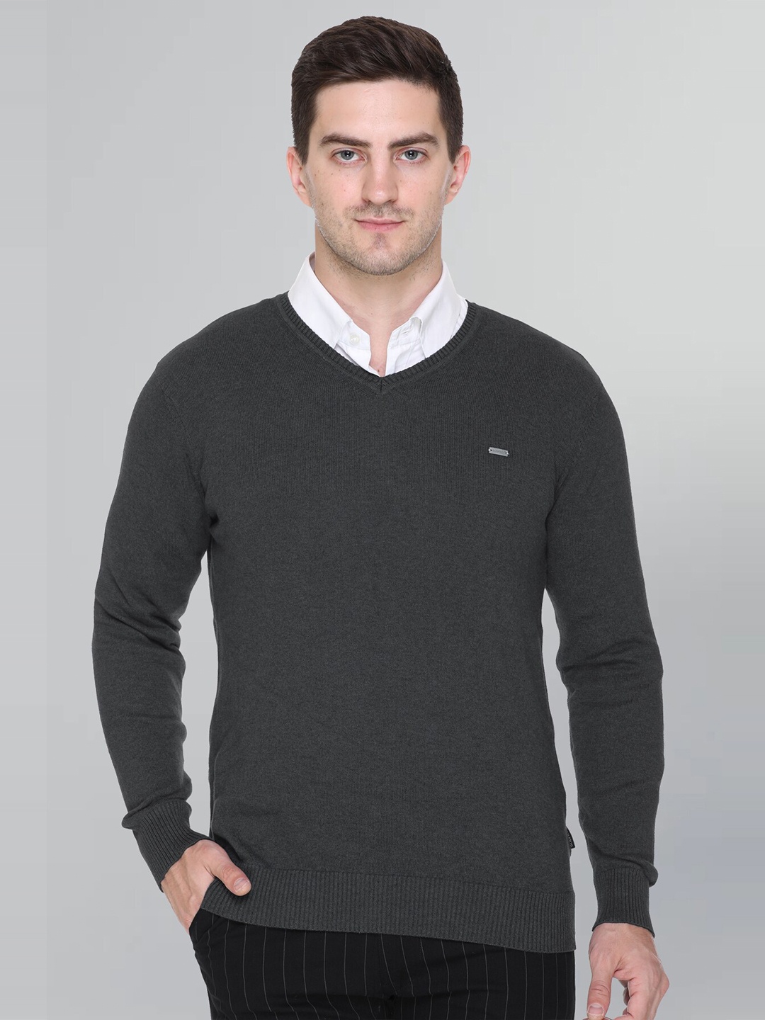 

GODFREY V-Neck Cotton Pullover, Charcoal