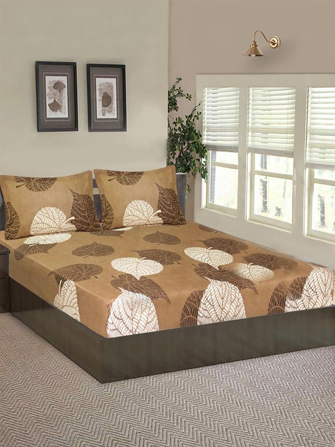 

HOMETALES Brown & White Floral 120 TC Single Fitted Bedsheet with 2 Pillow Covers