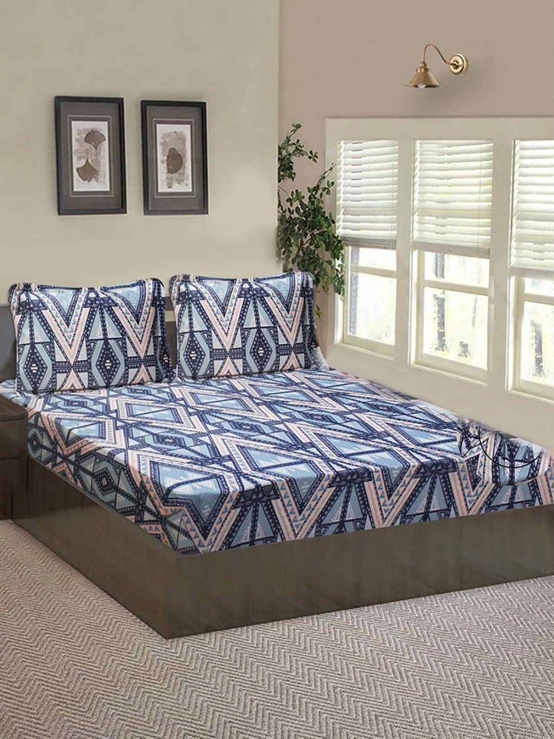 

HOMETALES Blue Geometric Microfibre 120 TC Fitted Single Bedsheet With 2 Pillow Covers