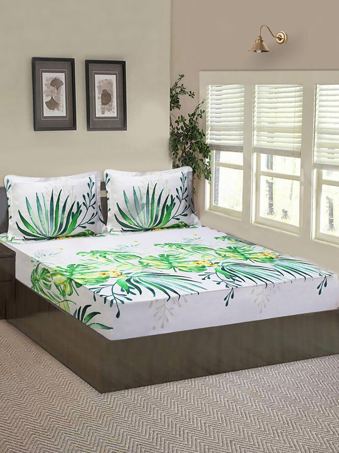 

HOMETALES White Floral Microfibre 120 TC Fitted Single Bedsheet With 2 Pillow Covers
