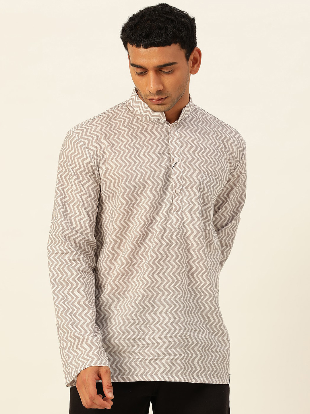 

JAVINISHKA Geometric Printed Mandarin Collar Pure Cotton Kurta, White