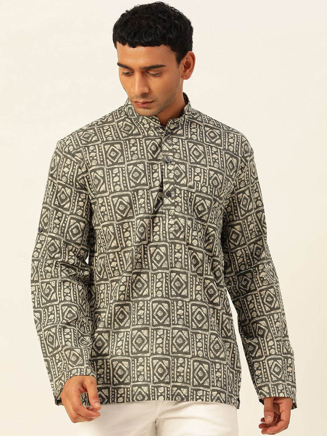 

JAVINISHKA Geometric Printed Mandarin Collar Cotton Linen Short Kurta, Green