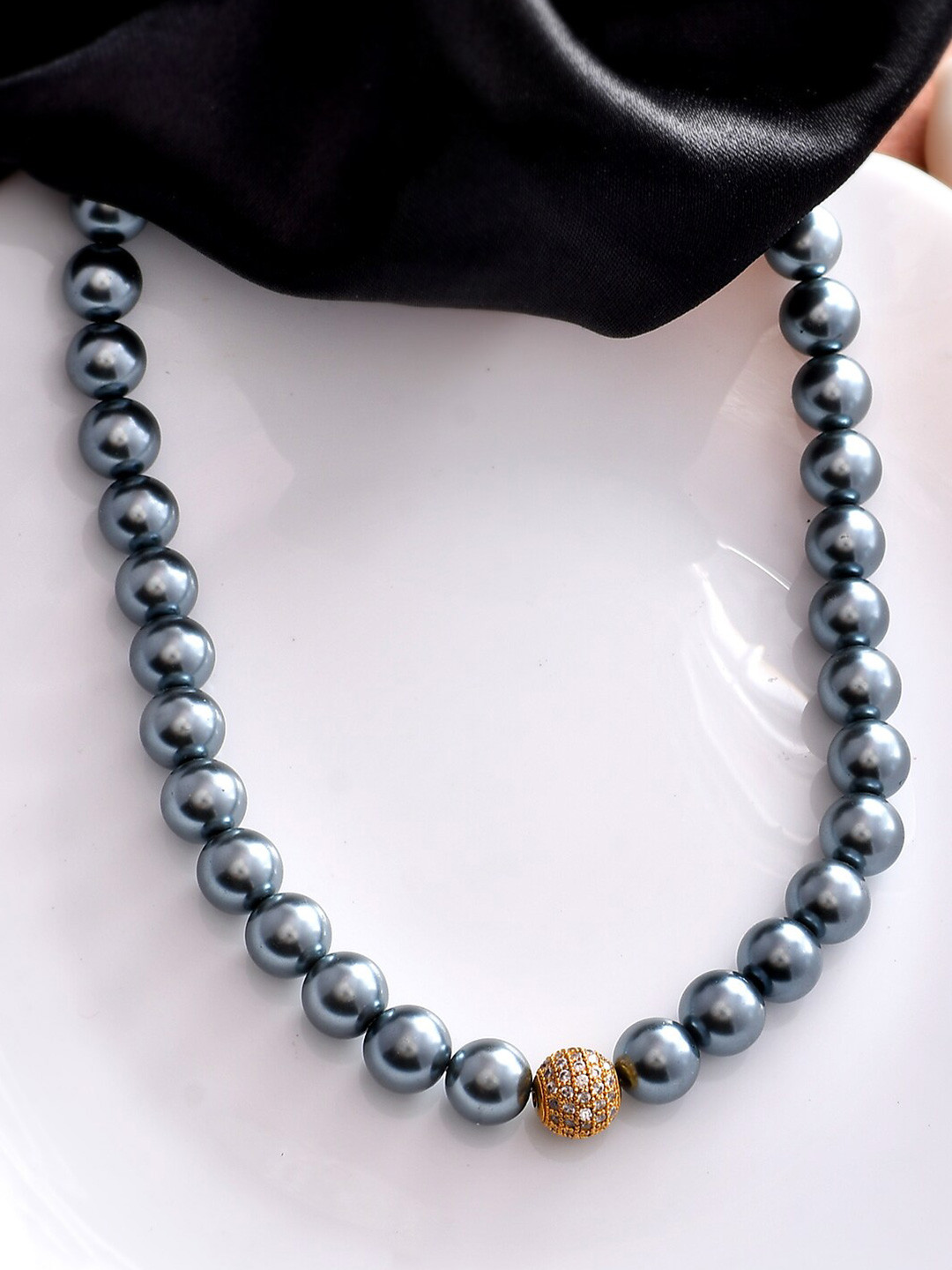 

Shoshaa Gold-Plated Beaded Necklace