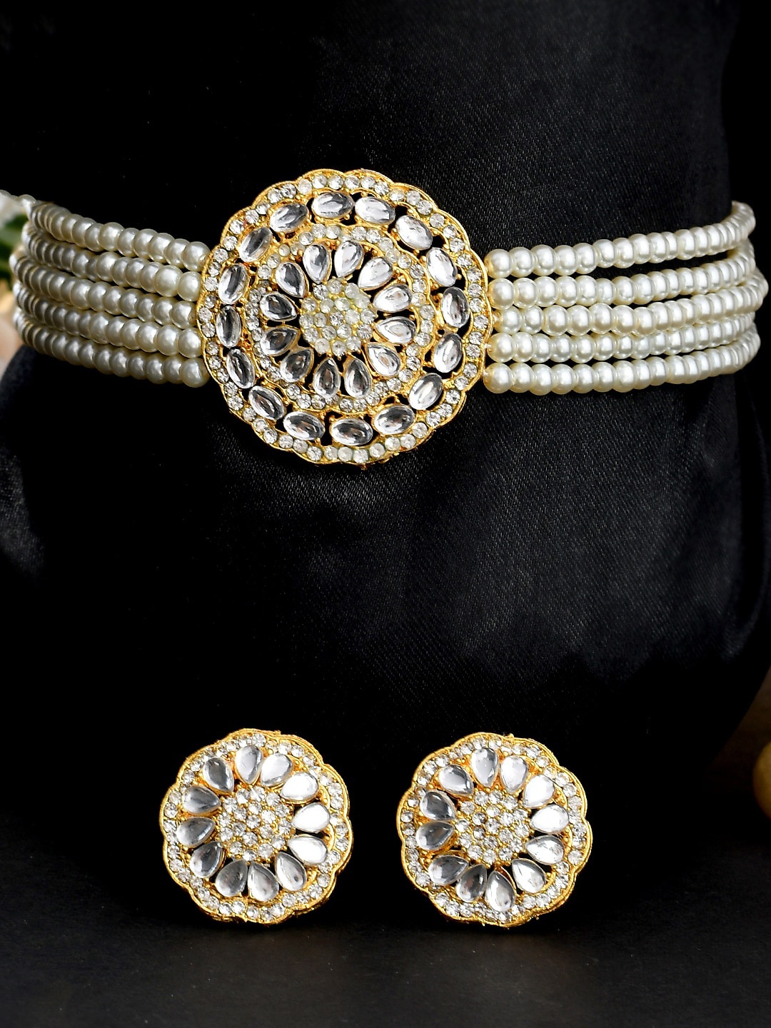 

Shoshaa Gold Plated Kundan Studded Jewellery Set