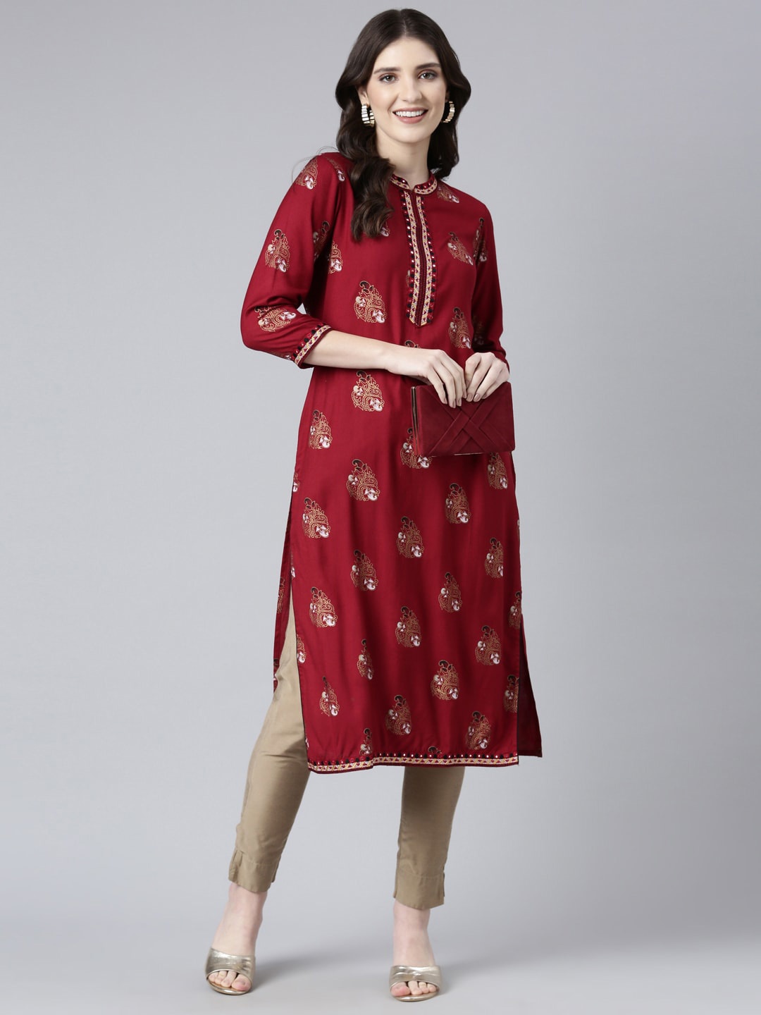 

Souchii Ethnic Motifs Printed Thread Work Mandarin Collar Straight Kurta, Maroon