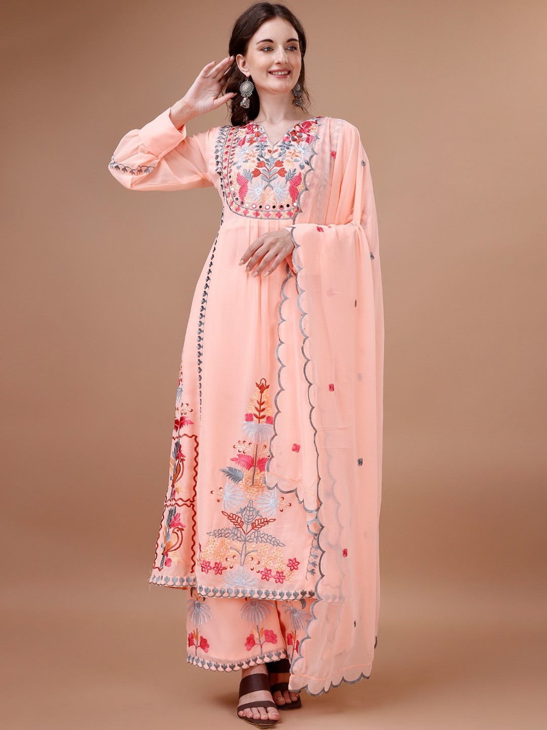 

WORIVOC Ethnic Motifs Embroidered Regular Straight Kurta & Palazzos With Dupatta, Peach