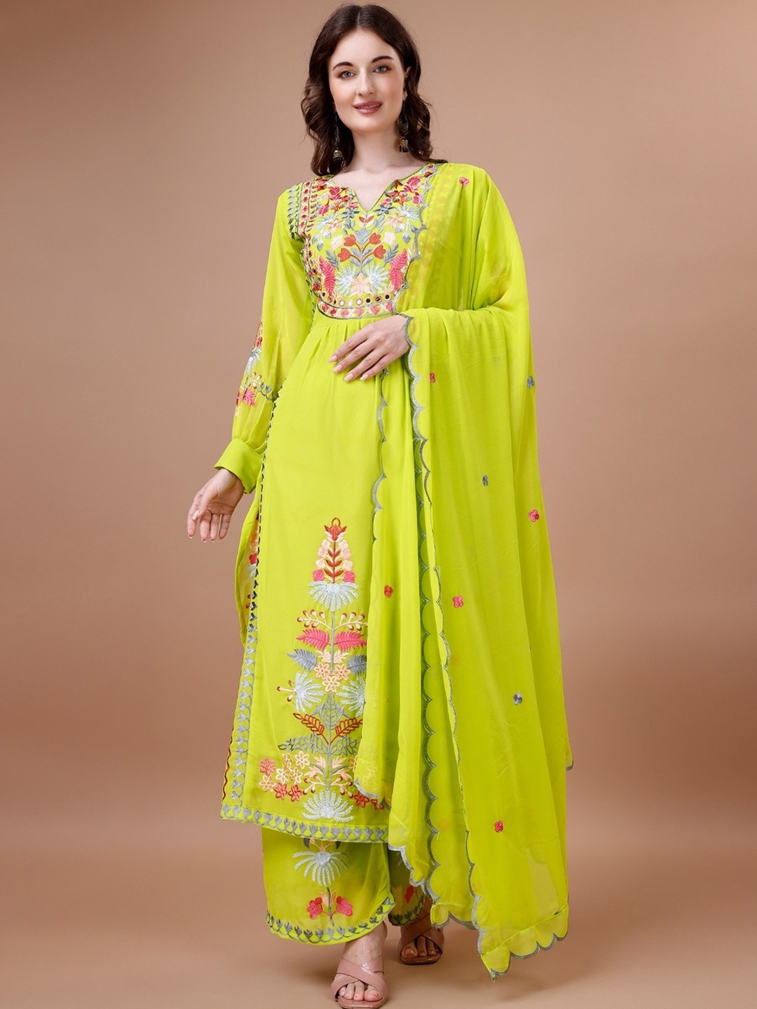 

WORIVOC Floral Embroidered Regular Mirror Work Kurta with Palazzos & Dupatta, Green