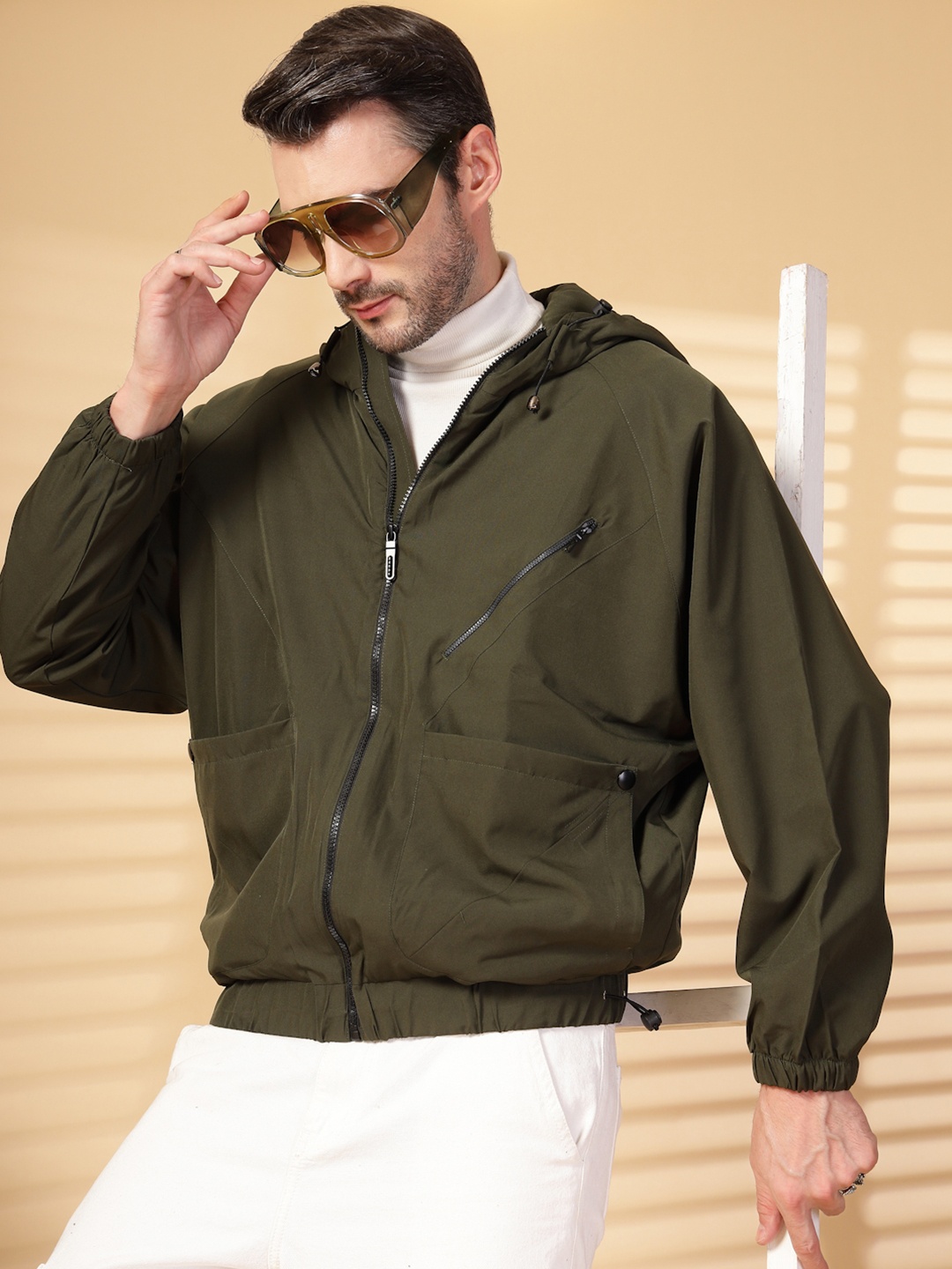 

CHKOKKO Windcheater Dry Fit Hooded Tailored Jacket, Olive