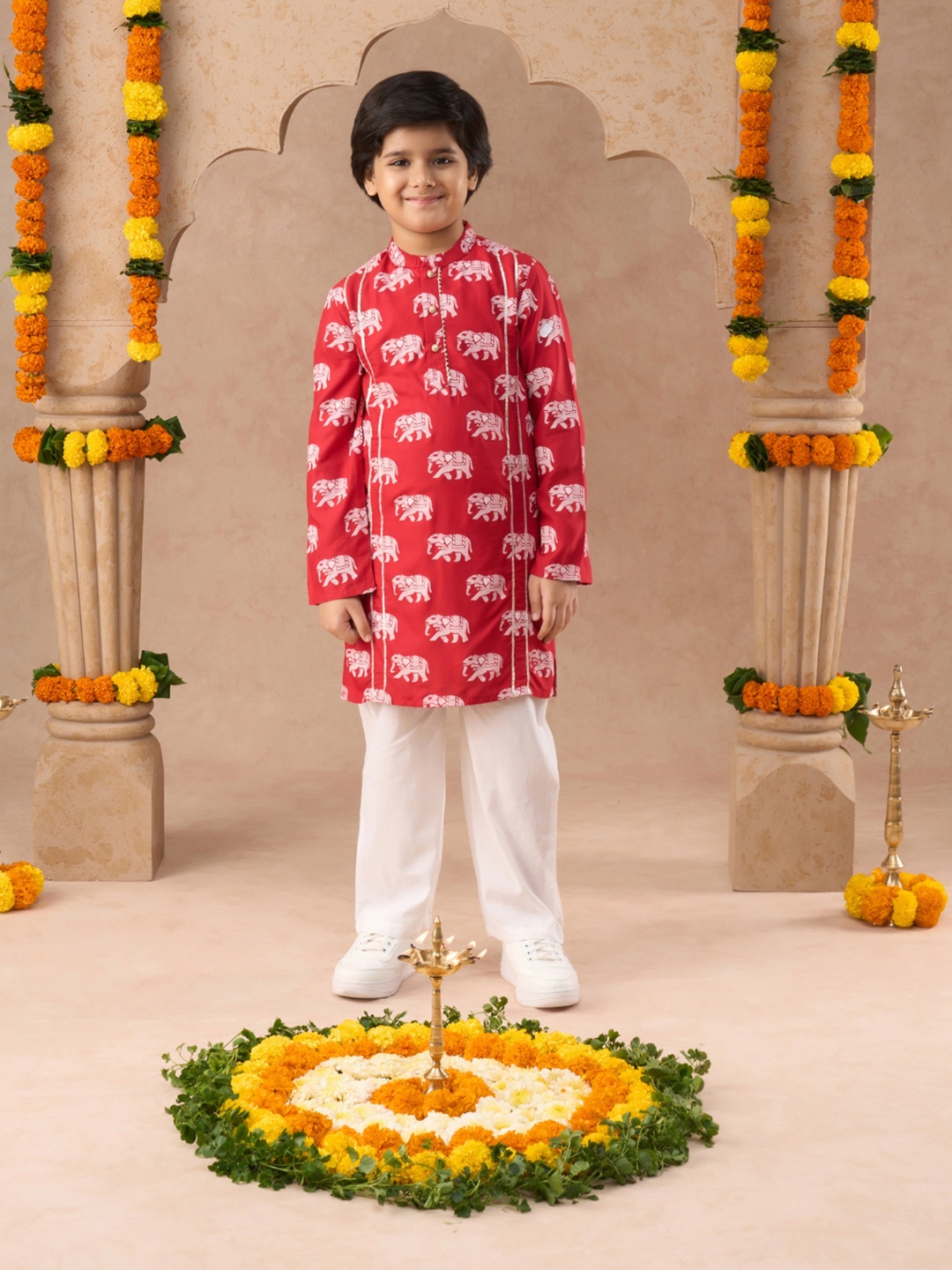 

LIL DRAMA Boys Ethnic Motifs Printed Gotta Patti Kurta with Pyjamas, Red