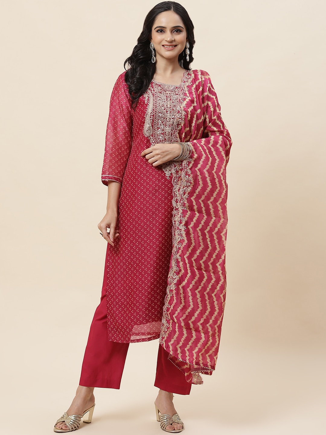 

Meena Bazaar Bandhani Printed Sequinned Kurta With Trousers & Dupatta, Magenta