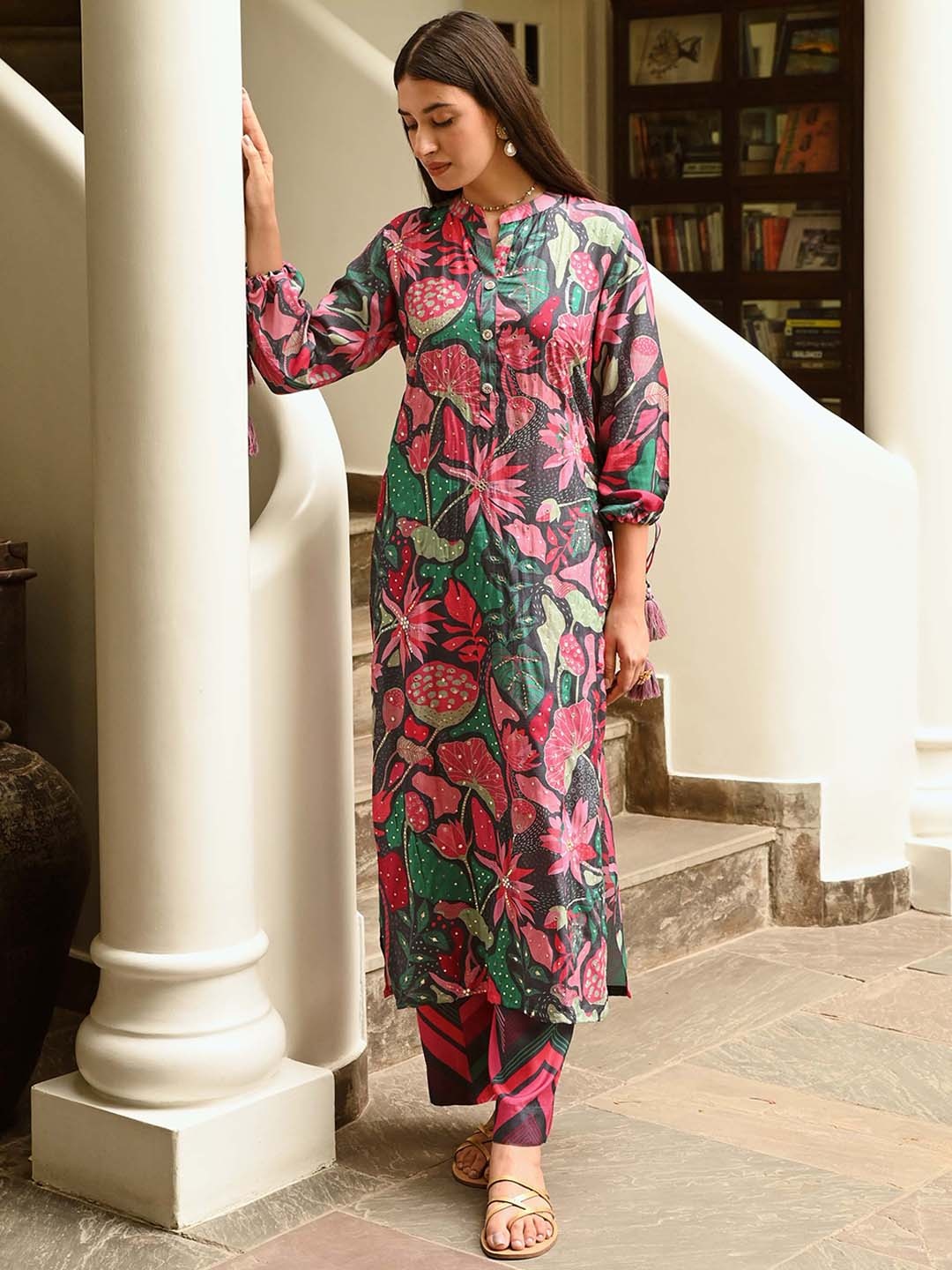 

Meena Bazaar Floral Printed Art Silk Kurta With Trousers, Pink