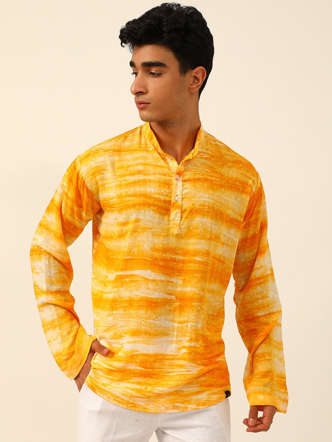 

JAVINISHKA Tie and Dyed Mandarin Collar Kurta, Yellow