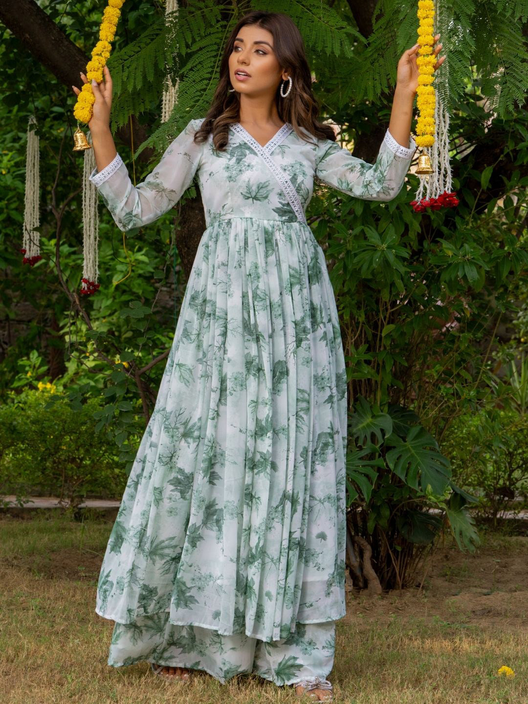 

HOUSE OF JAMOTI Floral Printed Anarkali Thread Work Kurta with Sharara, Green