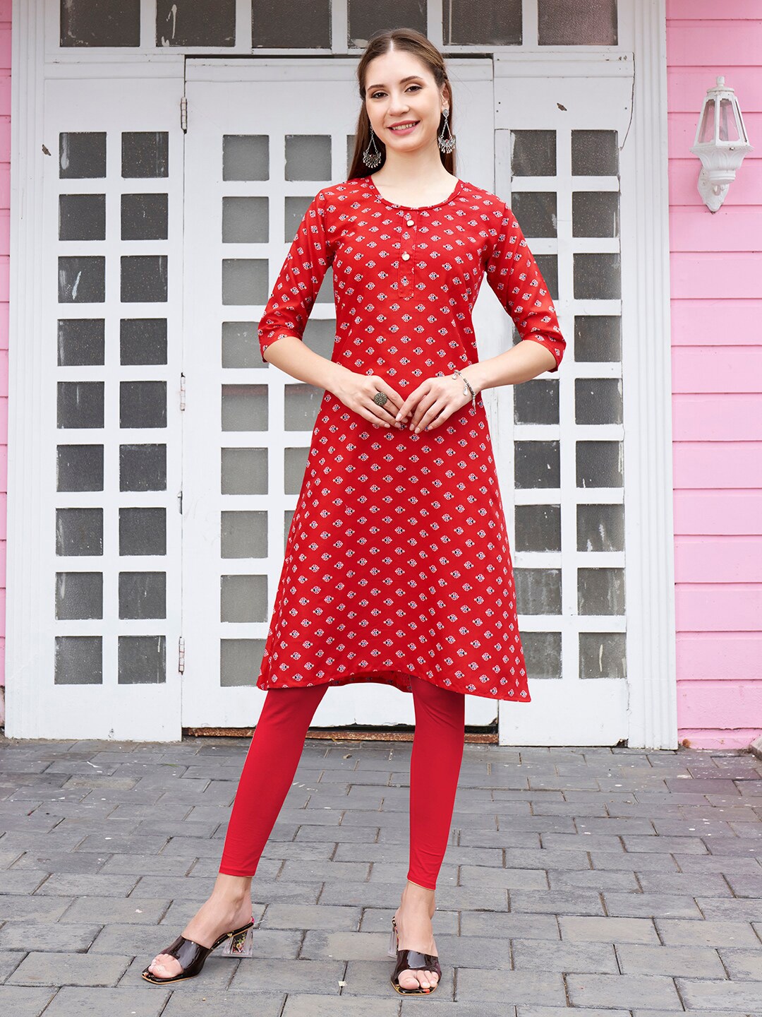 

Anouk Ethnic Motifs Printed Round Neck A-Line Kurta, Red