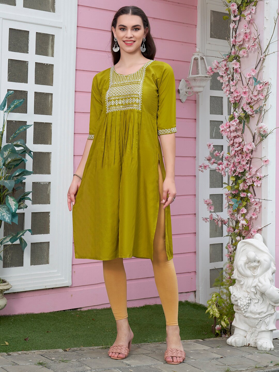

Anouk Ethnic Motifs Yoke Design Sequinned Kurta, Olive