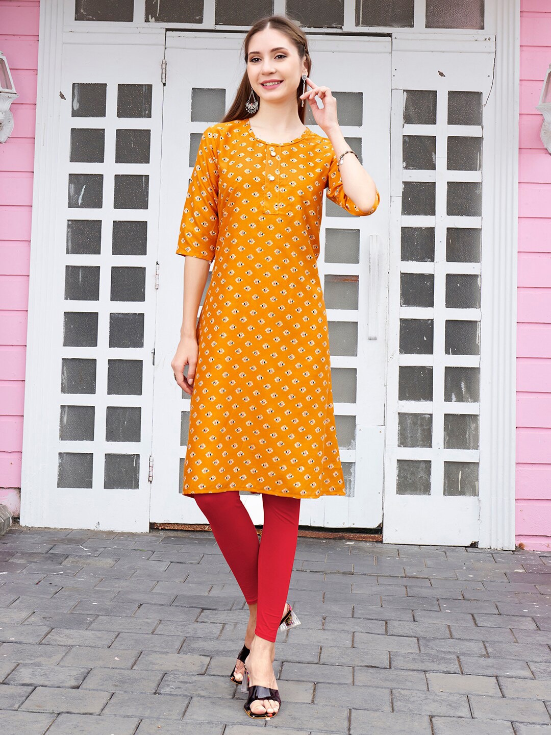 

Anouk Ethnic Motifs Printed Straight Kurta, Orange