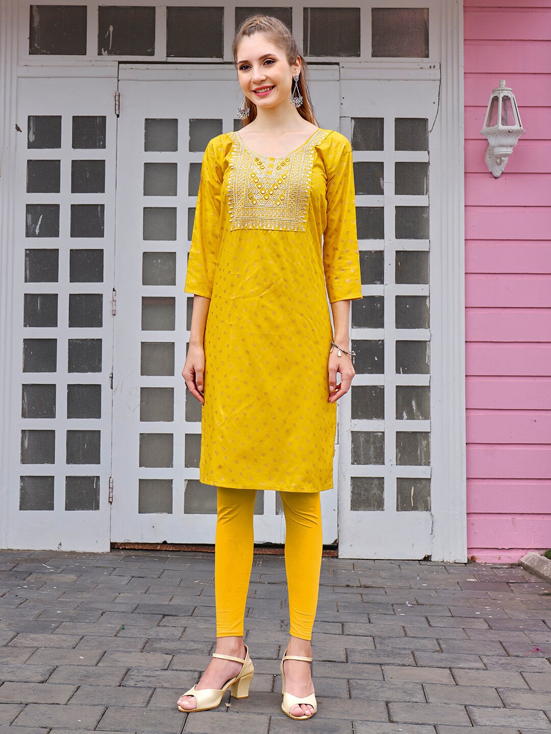 

Anouk Ethnic Motifs Printed Thread Work Detail Straight Kurta, Yellow