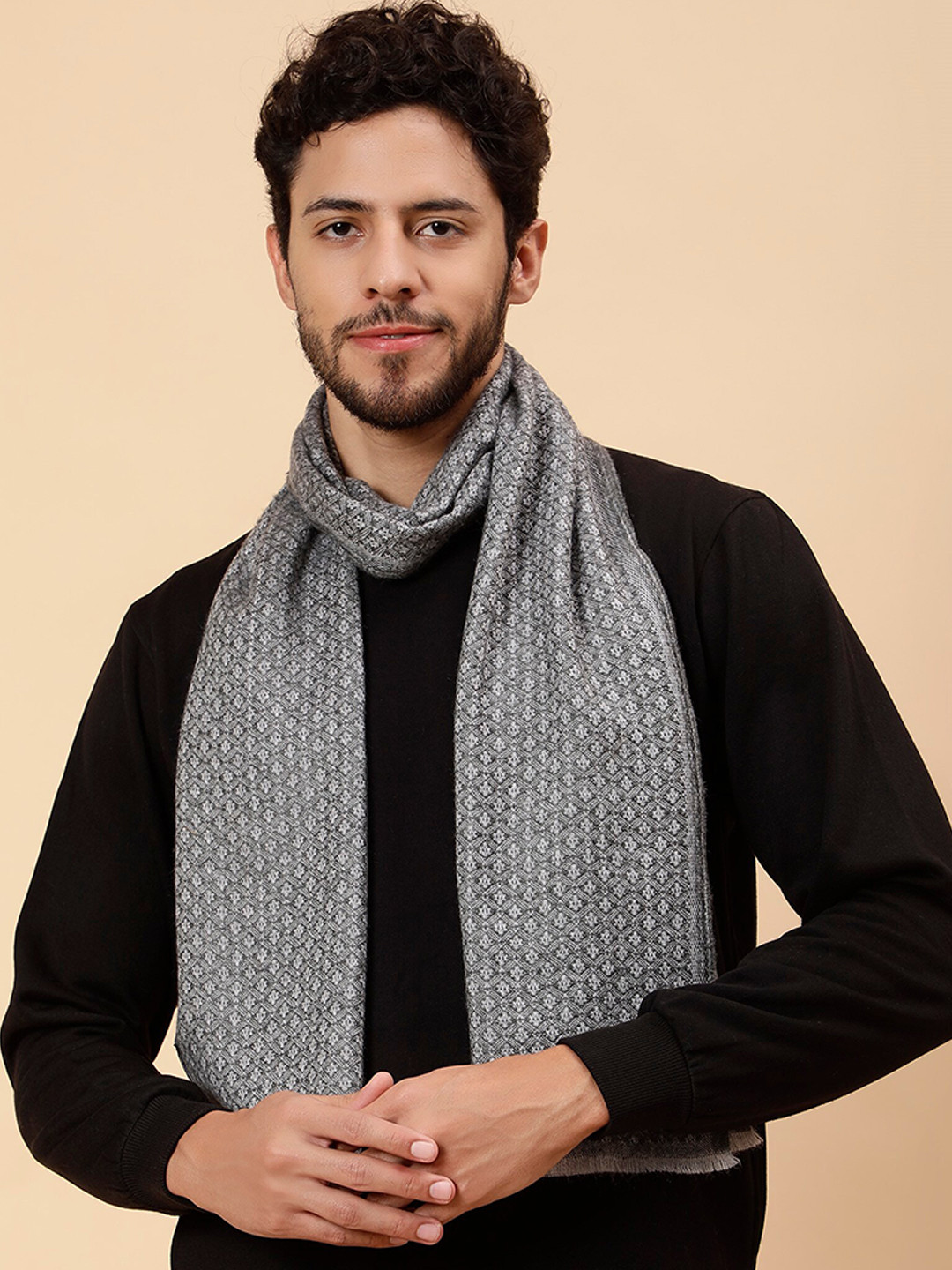 

Tweedle Men Knitted Woollen Mufflers, Grey