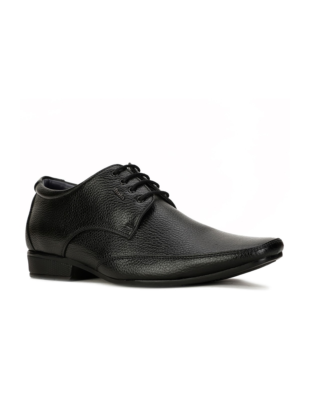 

Bata Men Textured Formal Derbys, Black