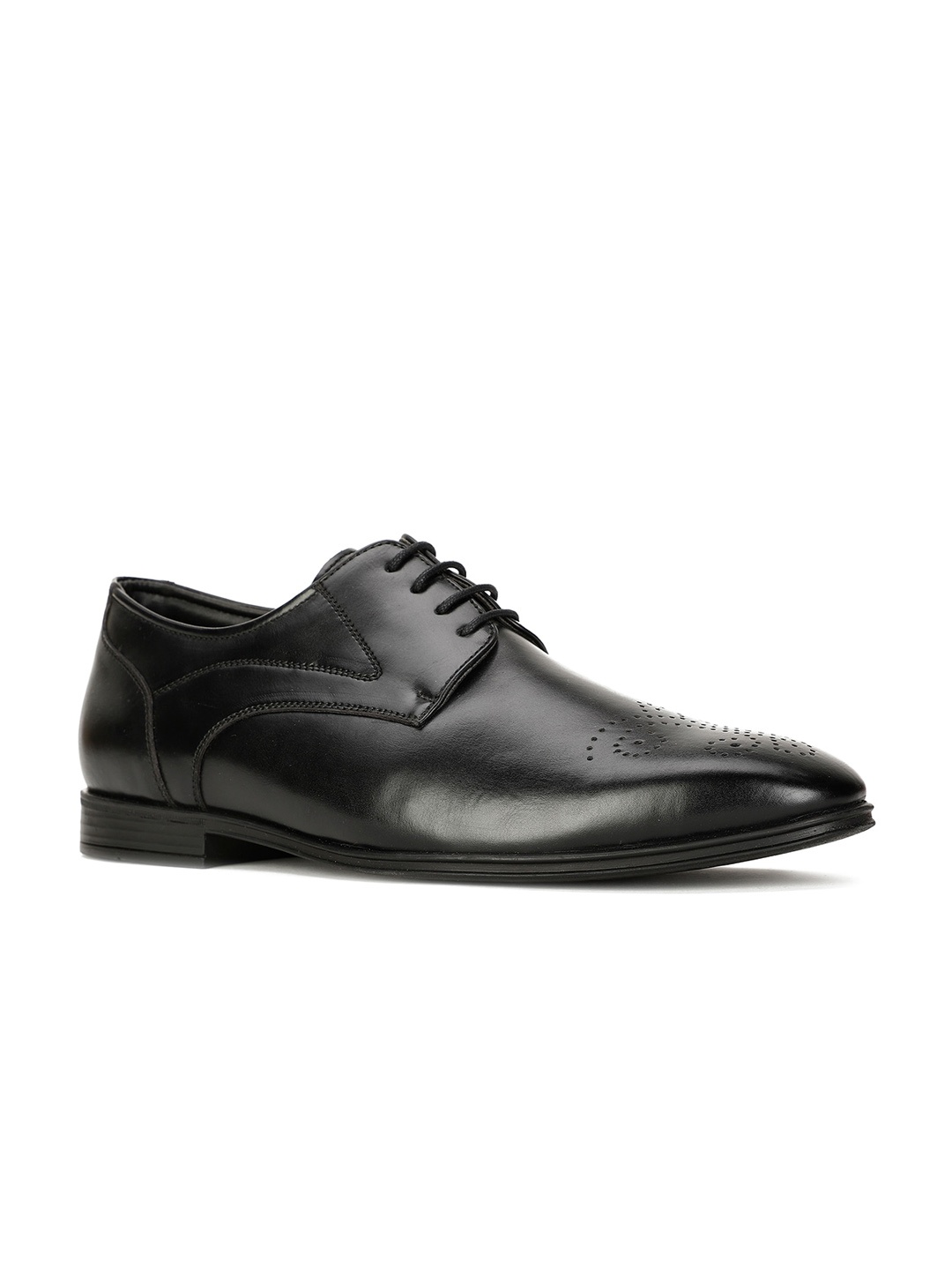 

Bata Men Textured Formal Derbys, Black