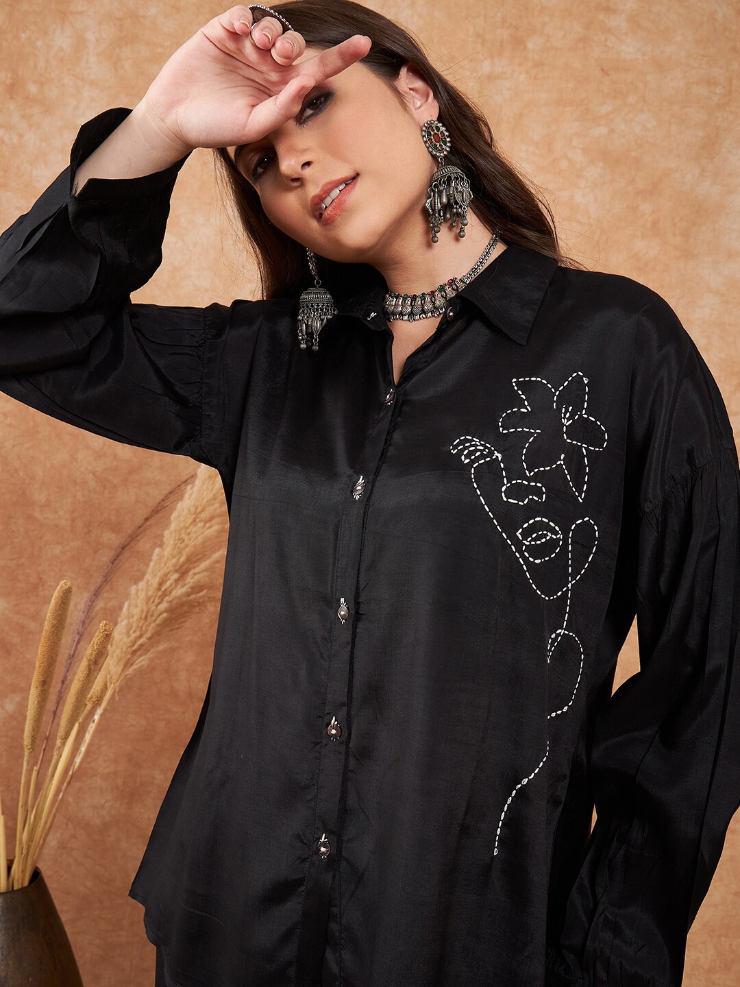 

Sangria Embroidered Viscose Silk Oversized Shirt With Palazzo Co-Ords, Black