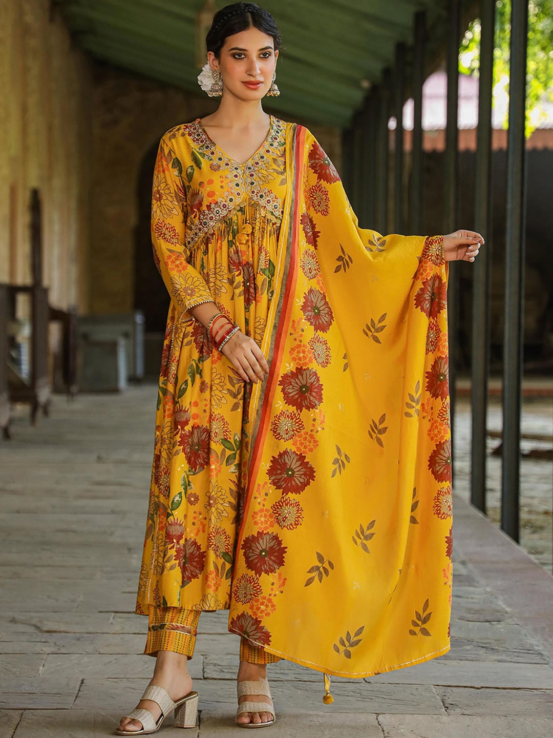 

SCAKHI Floral Printed Empire Thread Work Kurta with Trousers & Dupatta, Yellow