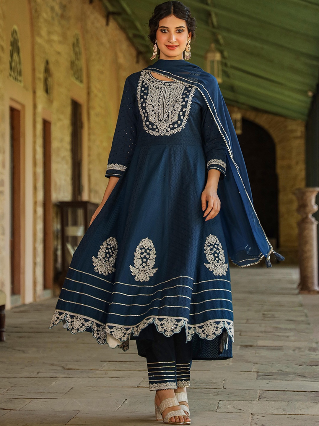 

SCAKHI Ethnic Motifs Embroidered Sequinned Pure Cotton Kurta with Trousers & Dupatta, Navy blue