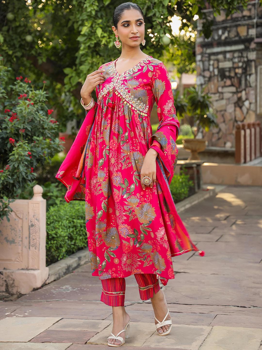 

SCAKHI Floral Printed Empire Thread Work Kurta With Trousers & Dupatta, Pink