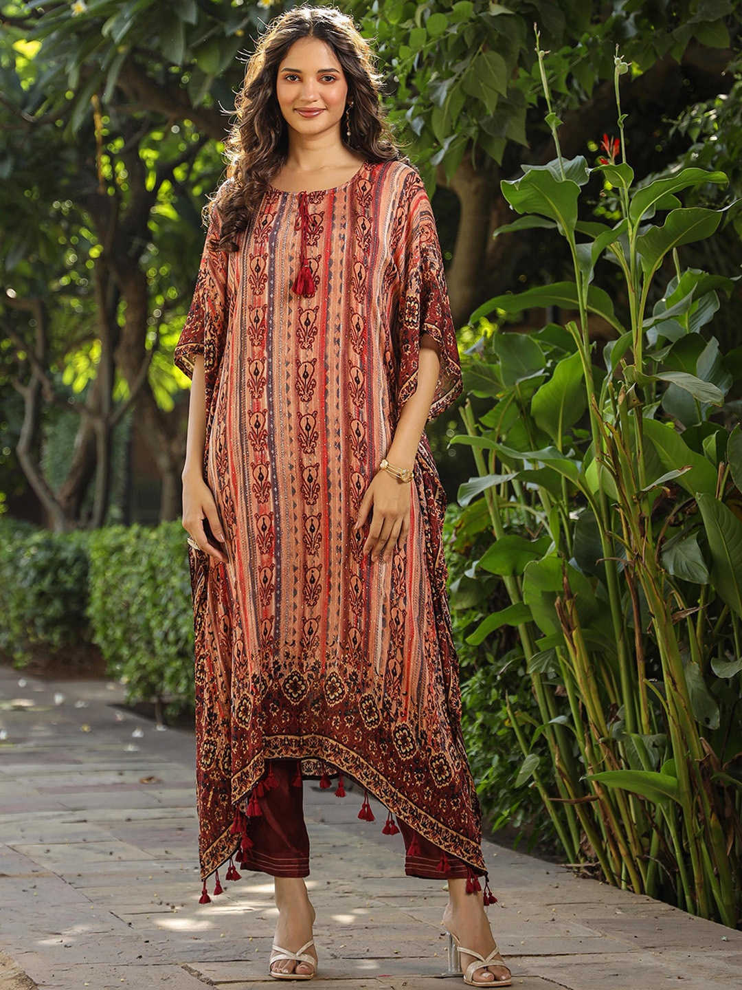

SCAKHI Ethnic Motifs Printed Layered Sequinned Kaftan Kurta with Trousers, Maroon