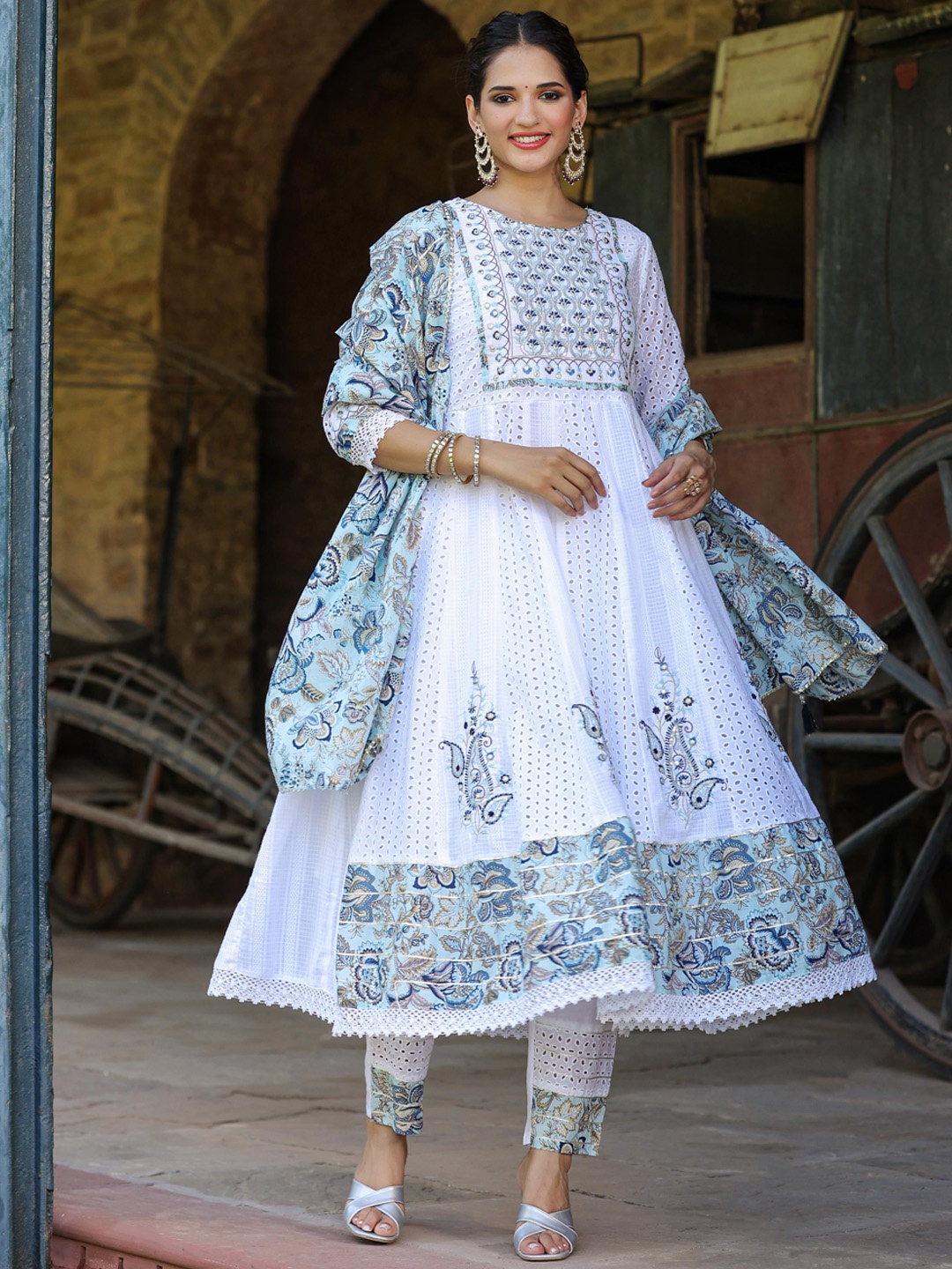 

SCAKHI Floral Embroidered Empire Mirror Work Pure Cotton Kurta With Trousers & Dupatta, White
