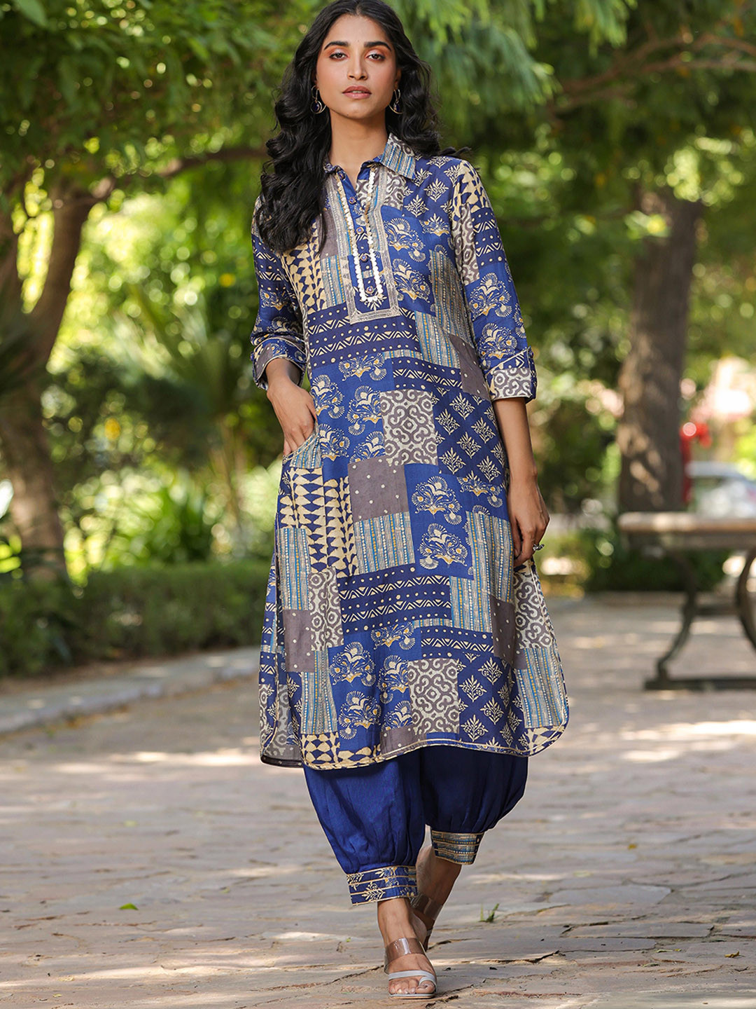 

SCAKHI Ethnic Motifs Printed Shirt Collar Gotta Patti Kurta With Patiala, Blue
