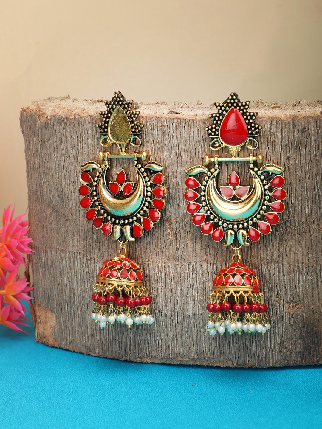 

gaura pakhi Stone-Studded Classic Dome Shaped Jhumkas, Gold