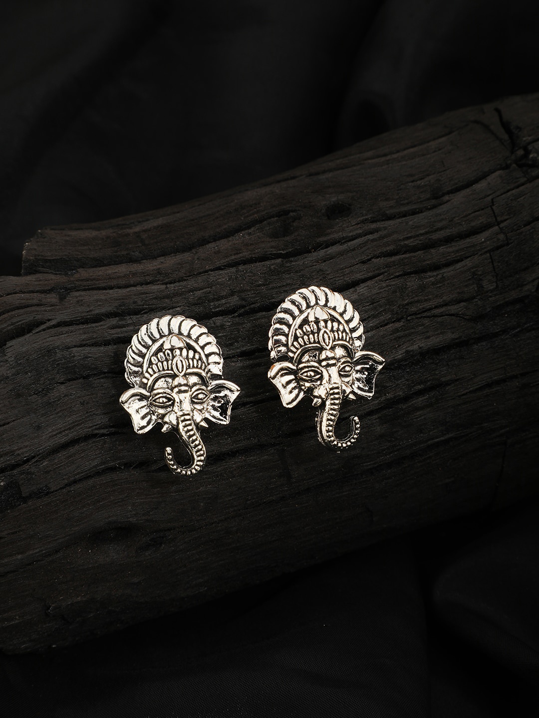 

gaura pakhi Contemporary Studs Earrings, White