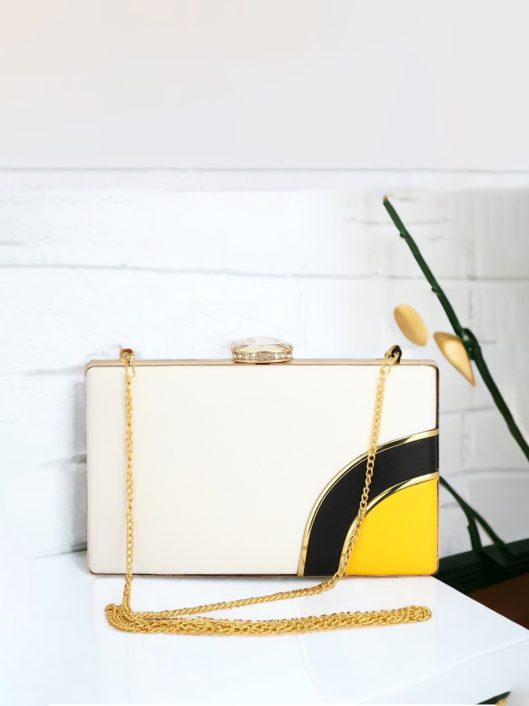 

Toobacraft Colourblocked Box Clutch, White