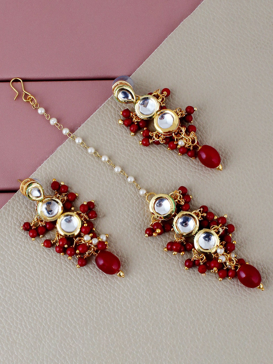 

LUCKY JEWELLERY Gold-Plated Kundan Studded Maang Tika & Earrings