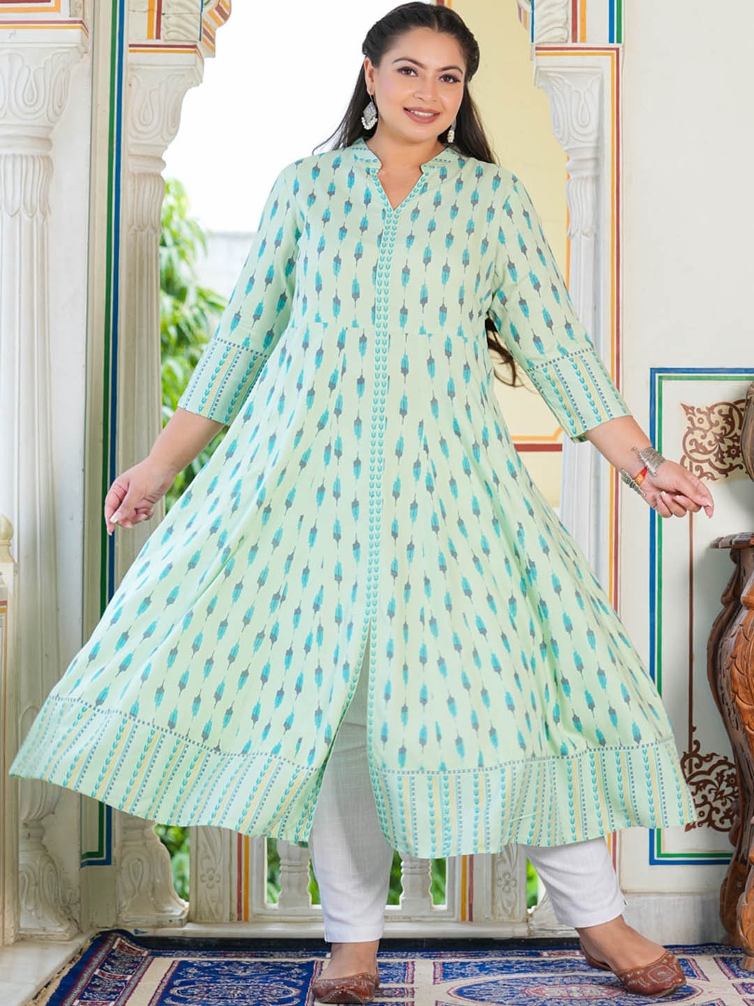 

YASH GALLERY Geometric Printed Anarkali Kurta, Green